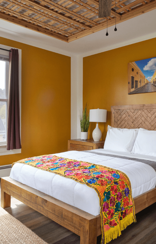 Izamal Queen Room with queen bed at La Posada Milford hotel