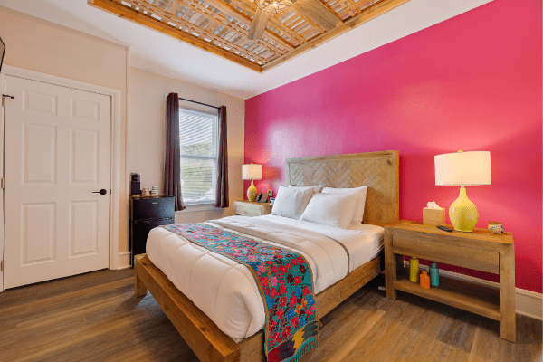 Image of Queen Bed in Hotel Room in MIlford PA at La Posada