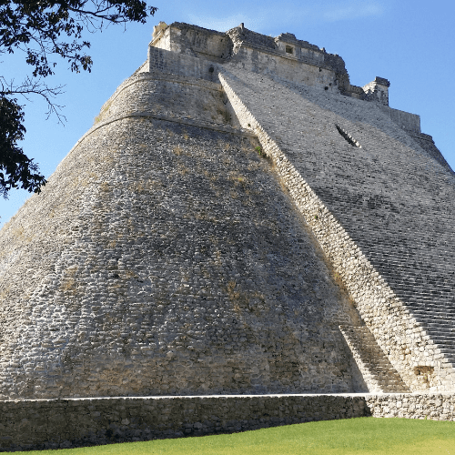 Image of temple at Uxmal